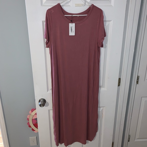 Maternity dress - Picture 1 of 3